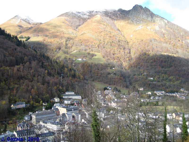 Le village de Cauterets au mois de novembre