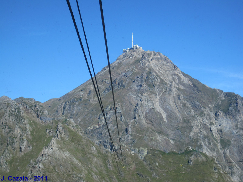 Montée au Pic du Midi par le téléphérique