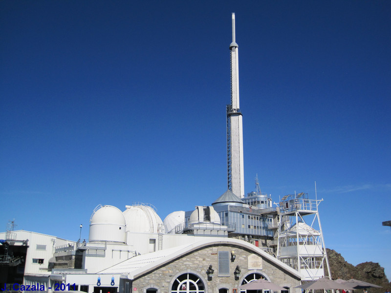 La terrasse principale au sommet du Pic du Midi !