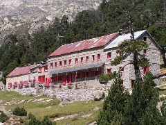 Refuge gardé dans les Pyrénées