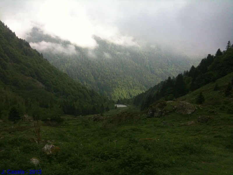 Vue sur la vallée depuis le sentier du lac