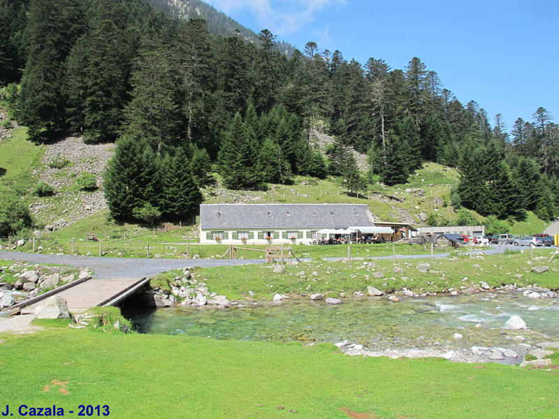 L'auberge de la Fruitière et la vallée du Lutour