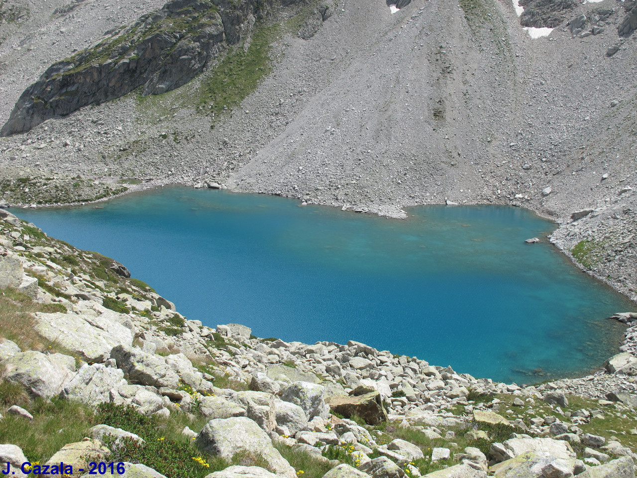 Le très beau lac d'Opale