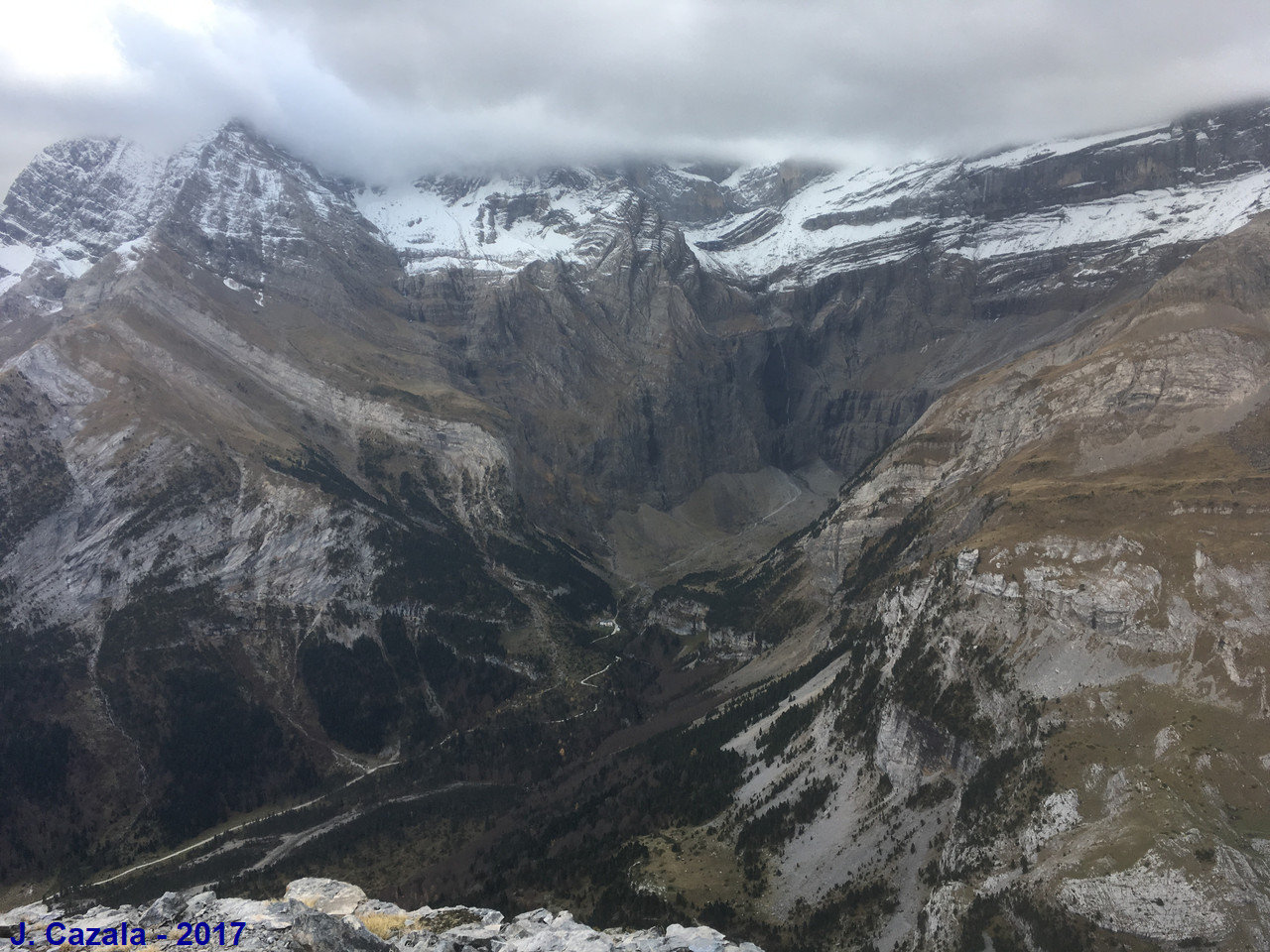 Le cirque de Gavarnie depuis le sentier du Pic de la Pahule