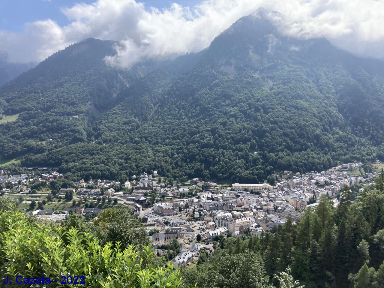 Magnifique vue sur Cauterets depuis la ferme Basque