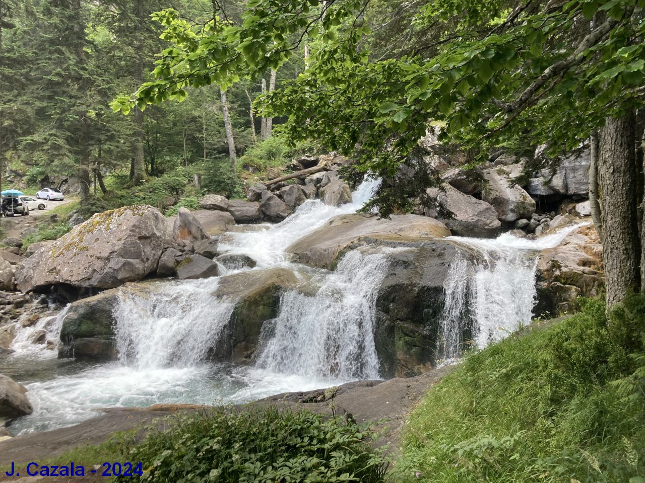 Sur le sentier des cascades